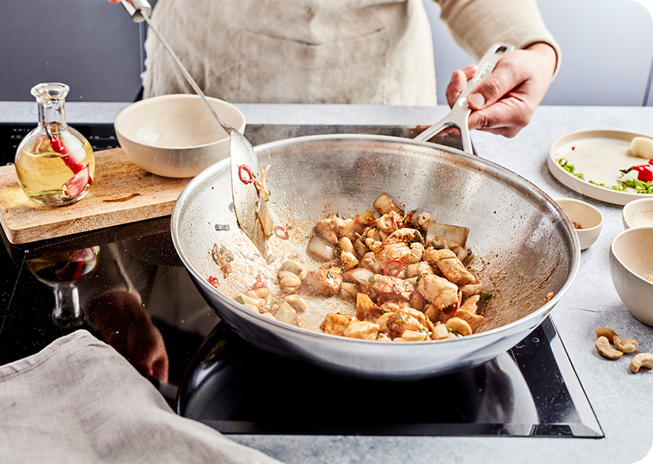 Gewokte kip met sperziebonen en paprika