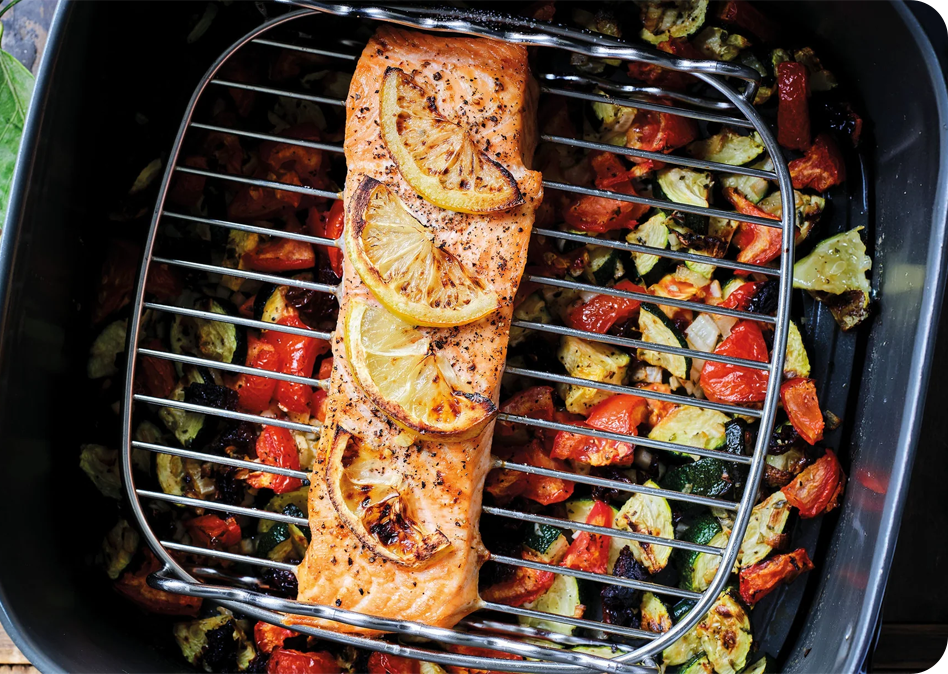 Gegrilde zalm met courgette en zongedroogde tomaatjes