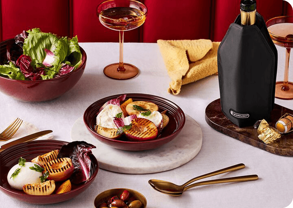 Zomerse salade met burrata, abrikozen en perziken