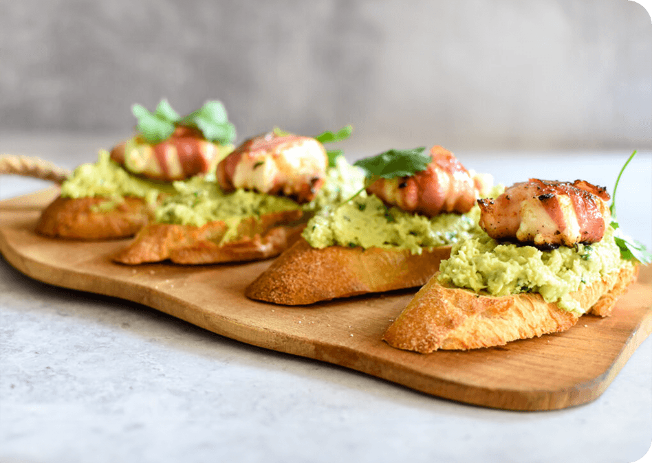 Bruschetta trio: guacamole, geitenkaas & spek