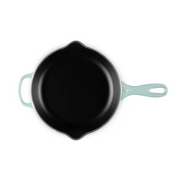 20182237170422-le-creuset-signature-sea-salt-cast-iron-23cm-skillet-3_126626325905064840591880.png