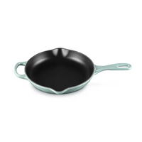 20182237170422-le-creuset-signature-sea-salt-cast-iron-23cm-skillet_12662632590507019270340.png
