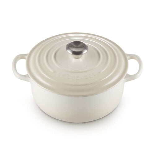 500x500cocotte-signature-en-fonte-emaillee-ronde-26-cm-creme-1620032_1266281629565934419828.jpg