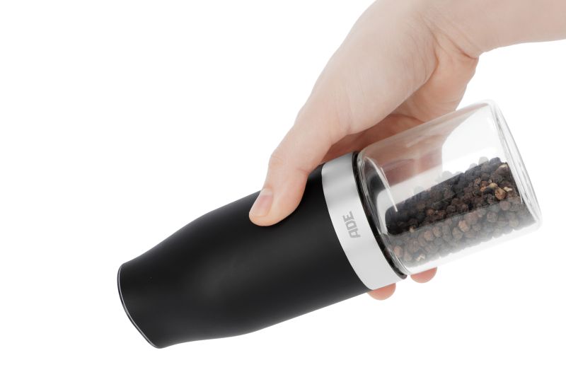 ade-peper-zoutmolen-elektrisch-zwart-6x18-3-cm-op-batterijen-incl-32063043-2800x800_126630807085708269137338.jpg