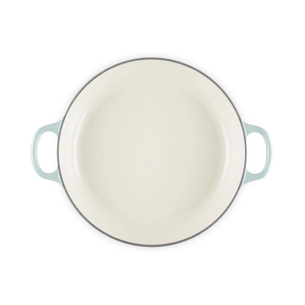 cast-iron-petal-shallow-casserole-26-sea-salt-le-creuset-2_126625757080307193108166.png