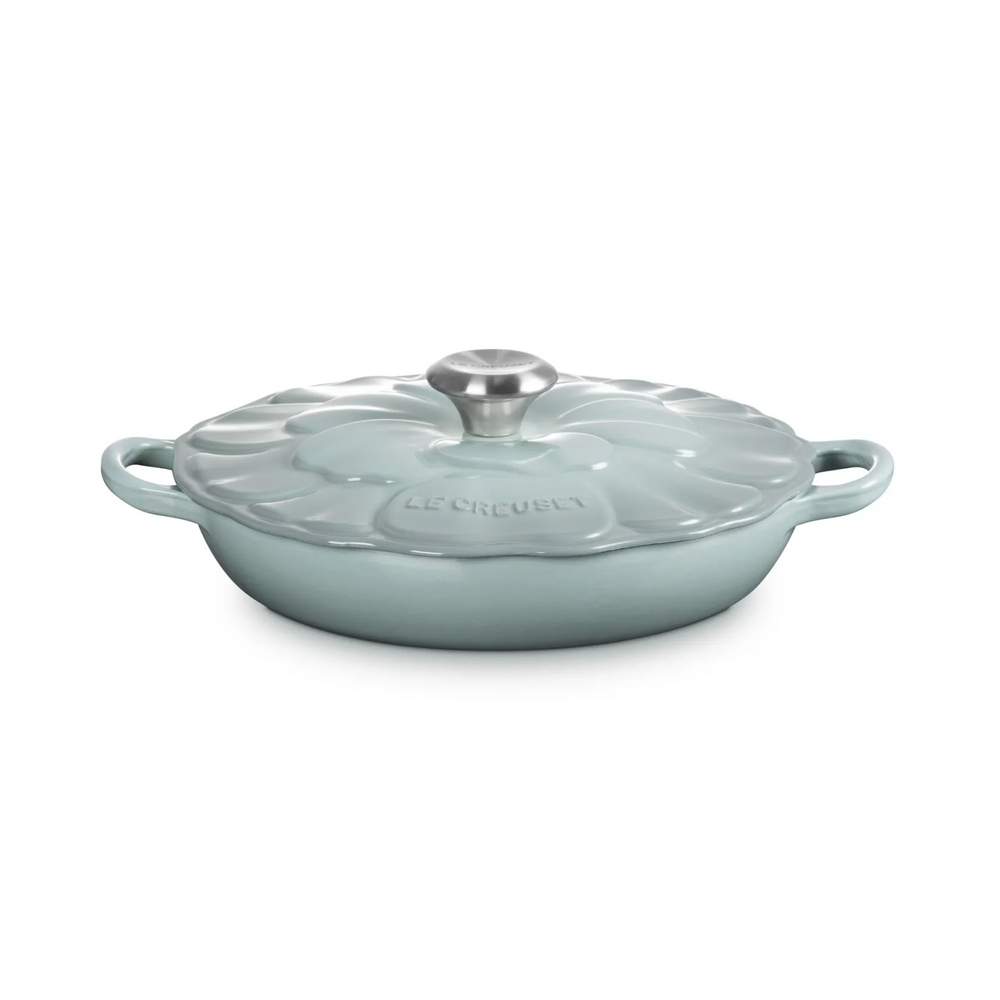 cast-iron-petal-shallow-casserole-26-sea-salt-le-creuset_126625757080308045741853.png
