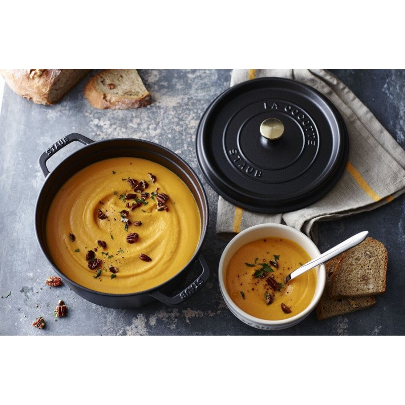 cocotte-en-fonte-emaillee-ronde-34-cm-noir-mat-125-l-1_126631419440102621892143.jpg