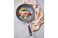 cosy-trendy-bakpan-cerapro-24cm-terra-recycled-aluminium-keramische-antikleef-30365630-1800x800_126631375704570238017489.jpg