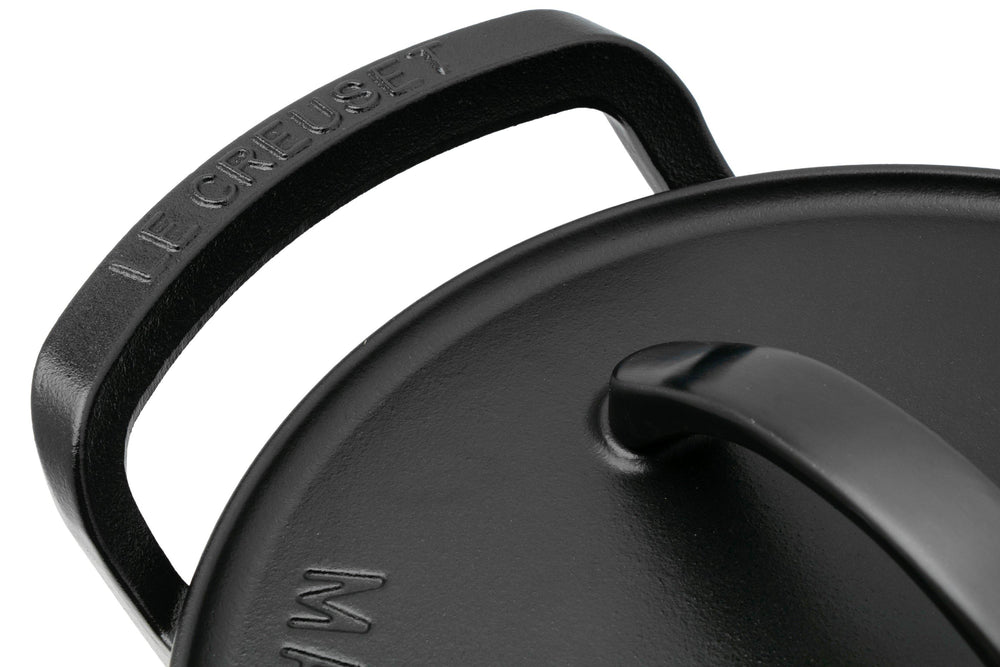 lc2127425000000502lecreuset_126626988327608280799473.jpg