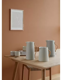 stelton-emma-isoleerkan-1l-zand-1_1265694193446890663.png