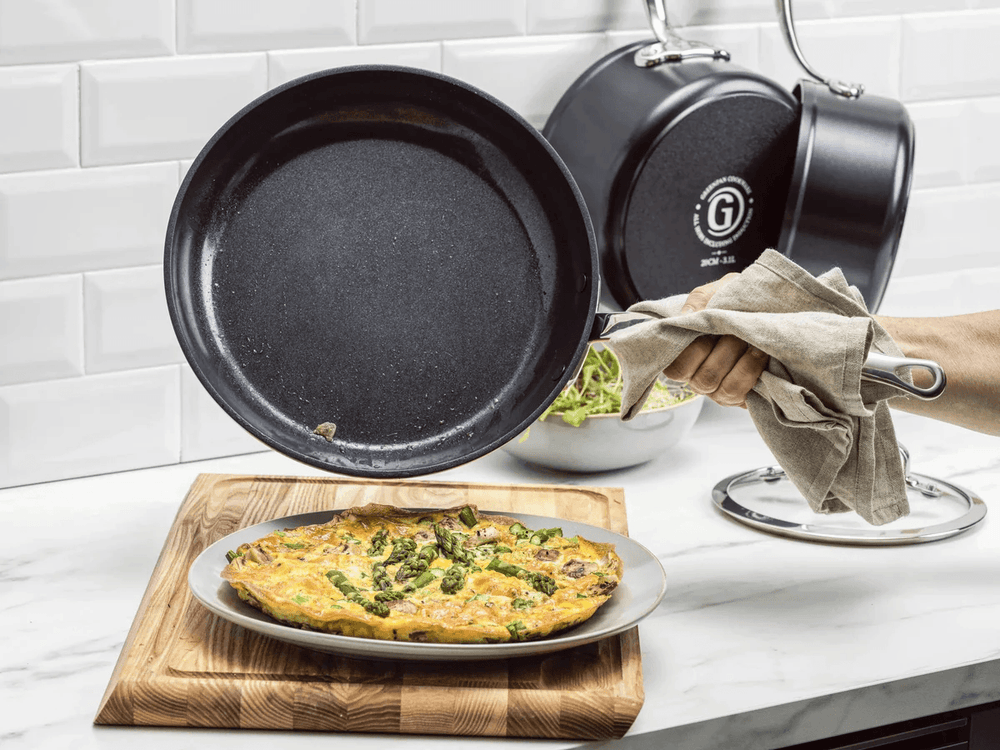 GreenPan Barcelona Hard Anodized Hard Geanodiseerd Gezond Keramisch Nonstick 3-Delige Koekenpan Set,20 cm,24 cm & 28 cm,PFAS Vrij,RVS Handvat,Krasbestendig,Inductie,Ovenbestendig, Vaatwasmachine,Zwart GreenPan Barcelona Hard Anodized Hard Geanodiseerd Gezond Keramisch Nonstick 3-Delige Koekenpan Set,20 cm,24 cm & 28 cm,PFAS Vrij,RVS Handvat,Krasbestendig,Inductie,Ovenbestendig, Vaatwasmachine,Zwart